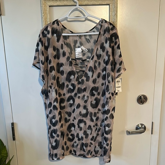 BAR III | Leopard Print Tunic Cover Up Top - Picture 6 of 10